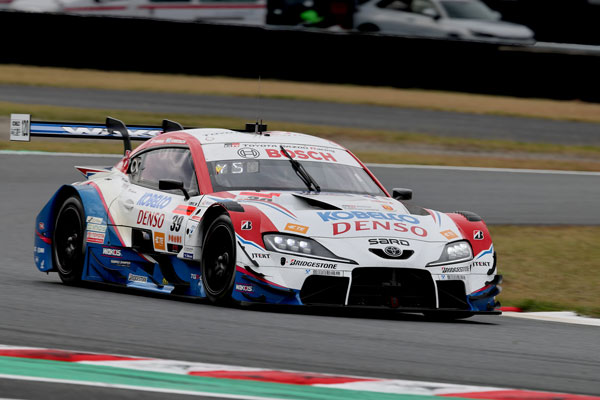 12番手グリッドから追い上げ4位フィニッシュを果たしたDENSO KOBELCO SARD GR Supra 39号車（関口雄飛／サッシャ・フェネストラズ）